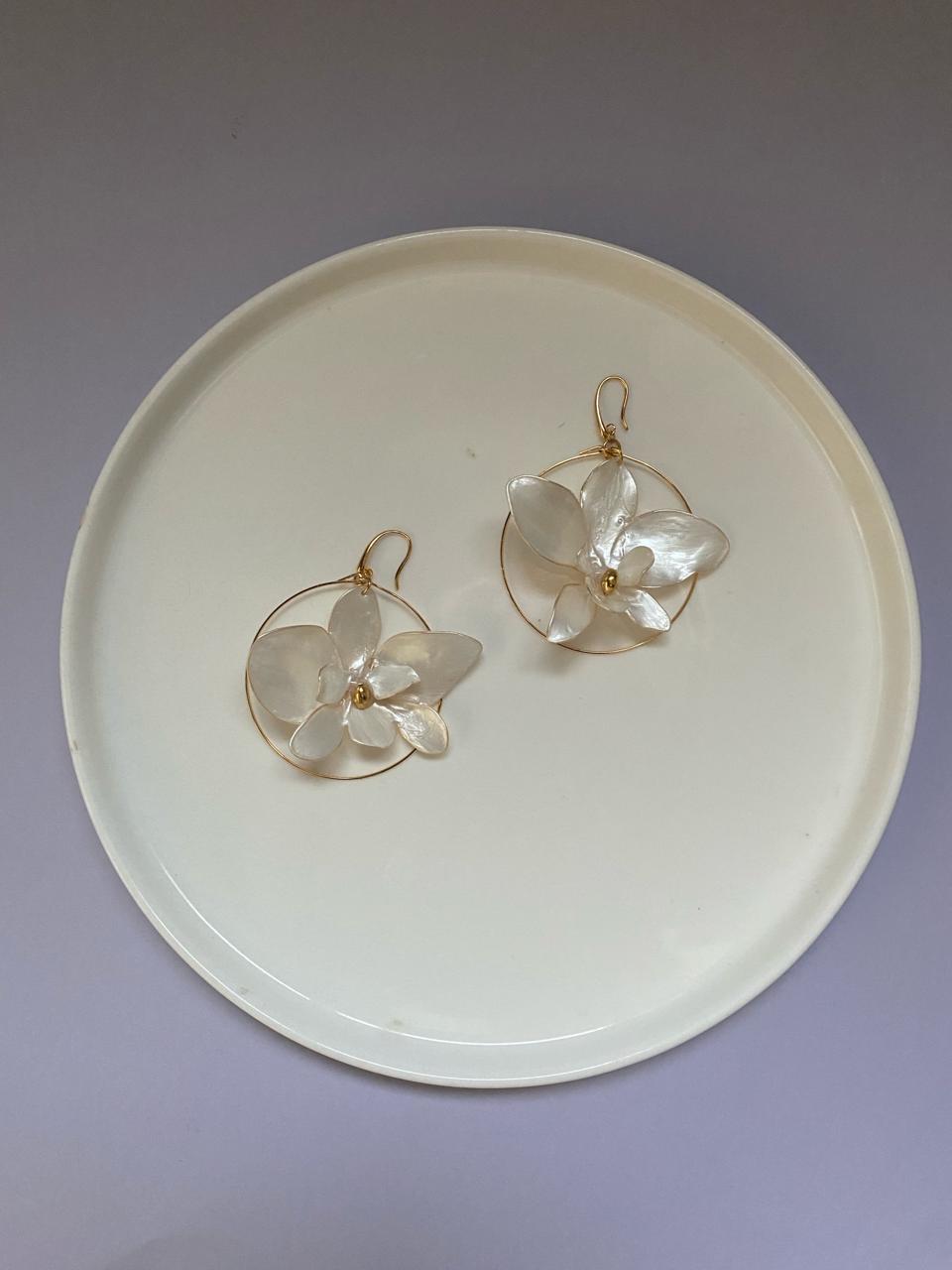 White Orchid Hoop